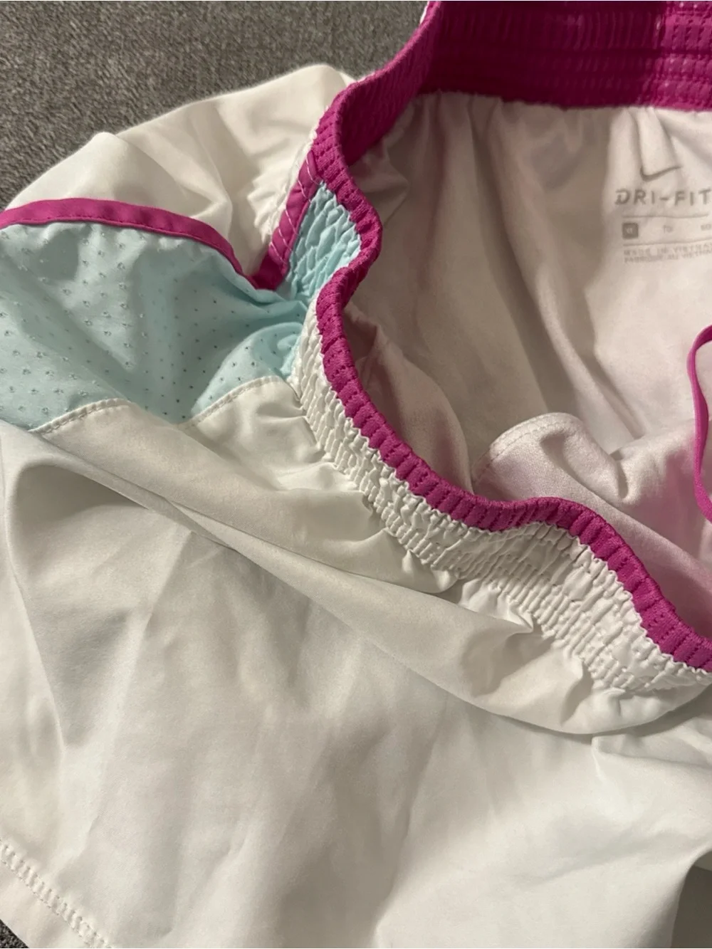 NIKE WOMENS XL LOT OF TWO ATHLETIC RUNNING SHORTS EUC